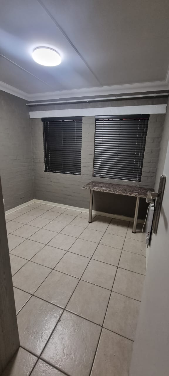 To Let 2 Bedroom Property for Rent in Pentagon Park Free State